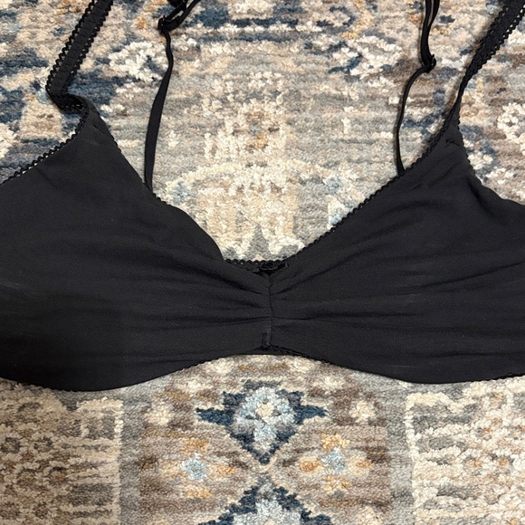 Skims Black Bralette - Picture 3 of 6